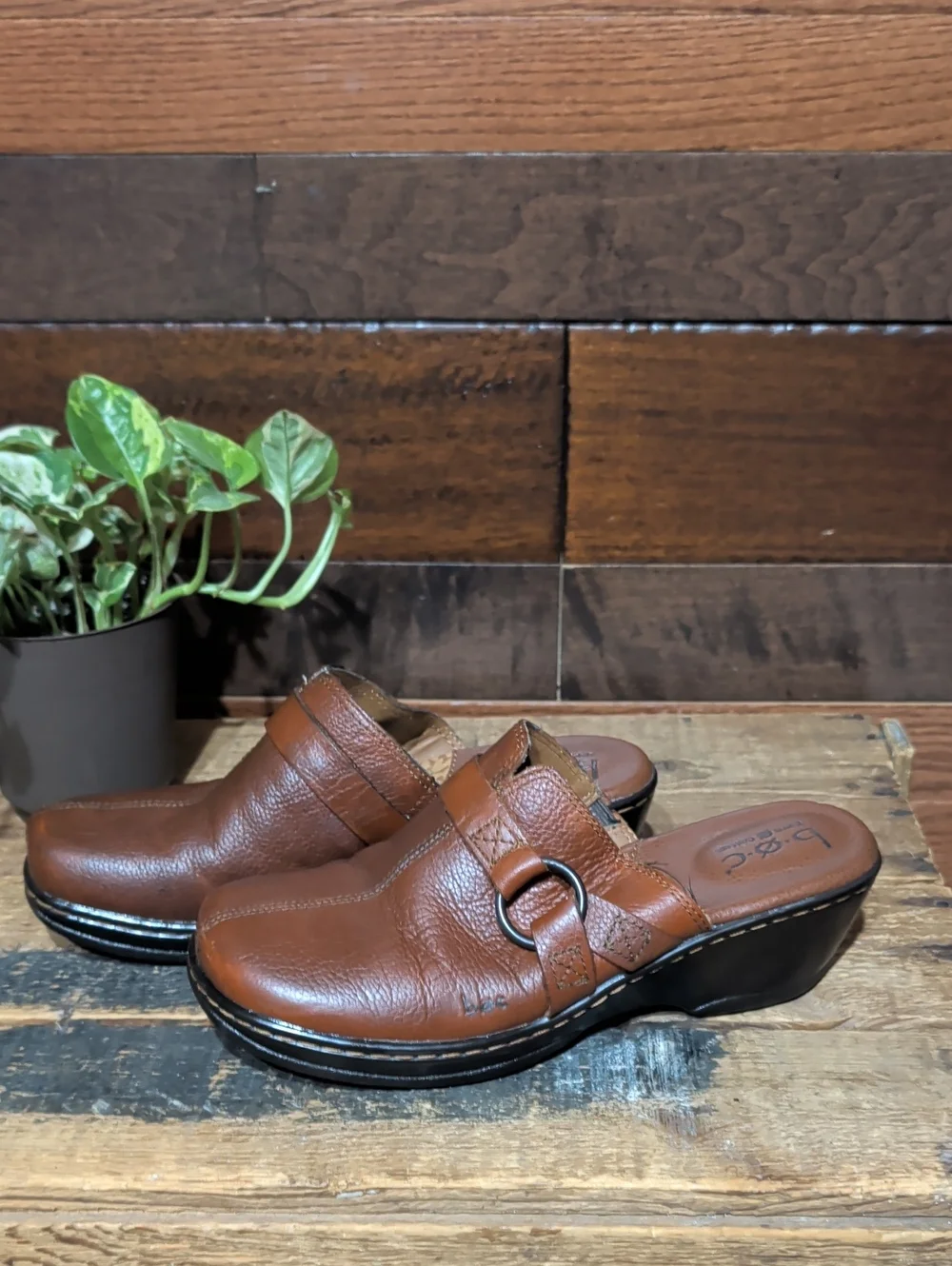 b.o.c Brown Leather Slip-On Clogs